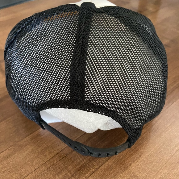 VINTAGE Farm Aid Concert Trucker Mesh Snapback Cap Deadstock RETRO 1987? Hipster - Picture 5 of 12